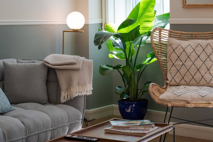 Modern Refurbished Apartment in Bairro Alto gallery image 3