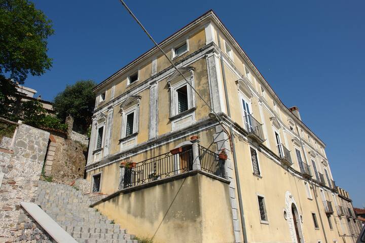 Palazzo Orlando: Intero Appartamento - Sapri