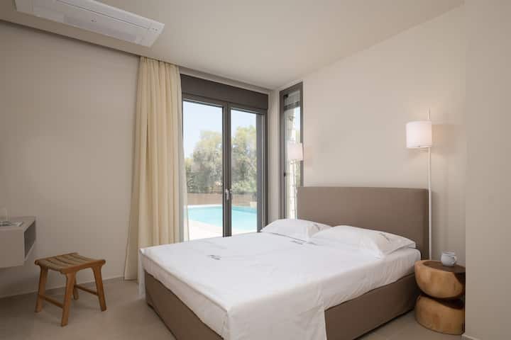 所有卧室均配备高级可可垫床垫和床上用品。 