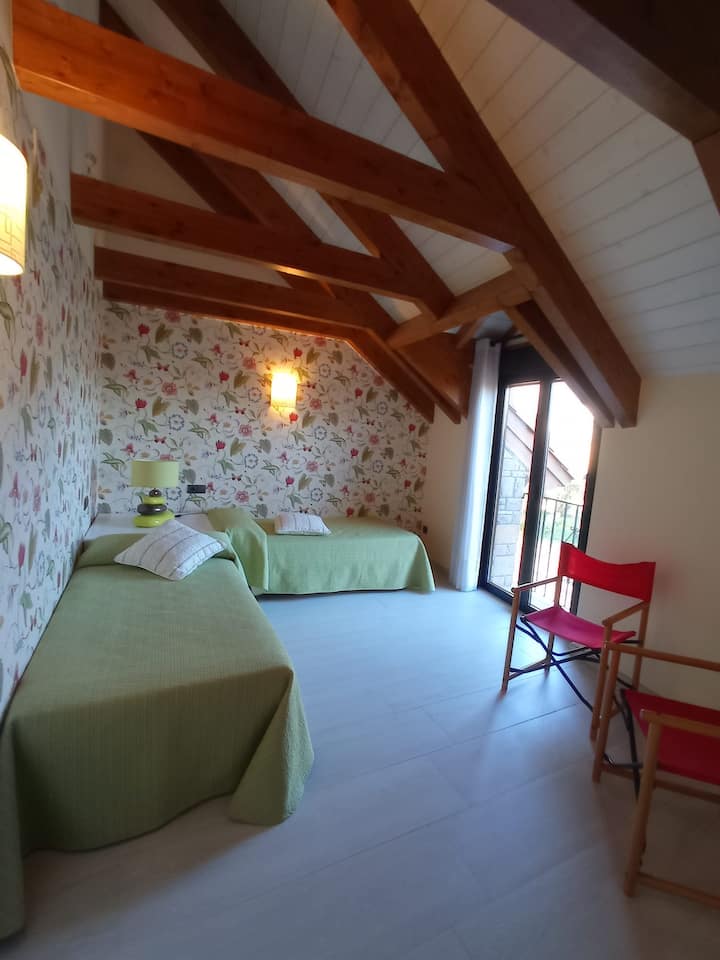 Ორადგილიანი ოთახი