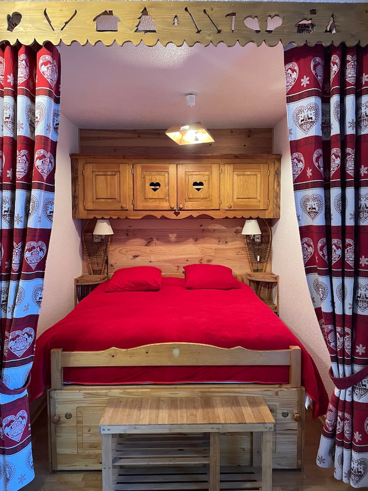 Niša s krevetom od 160 cm