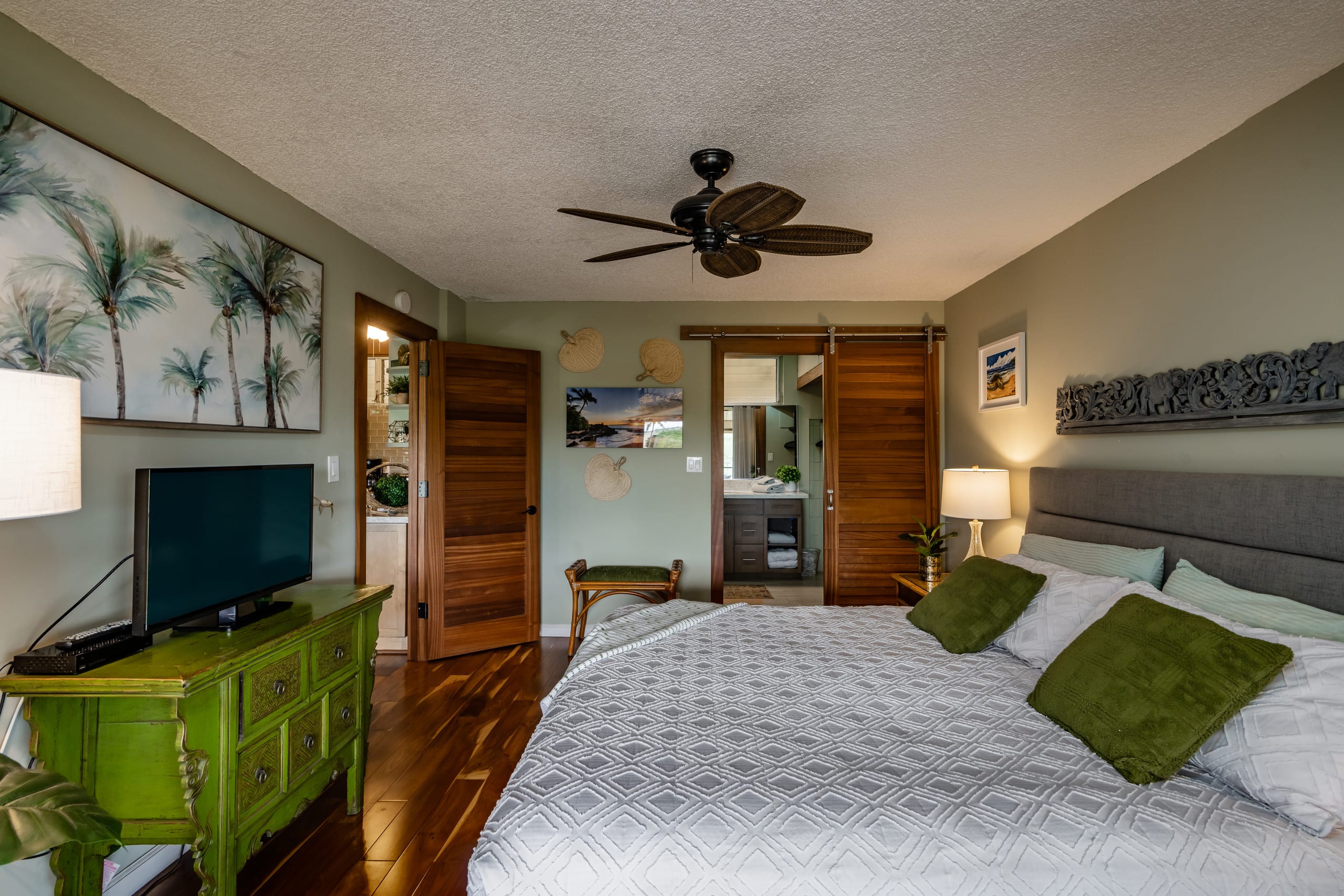 Condo in Kihei · ★4.84 · 2 bedrooms · 3 beds · 2 baths - Image 6