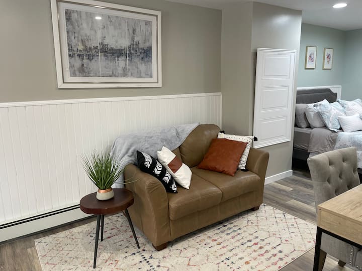 Newly Renovated Studio In Shelburne, Vermont - Shelburne, VT