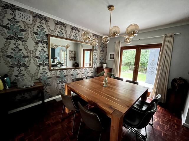 Garden Corner – beautiful home close to amenities gallery image 5