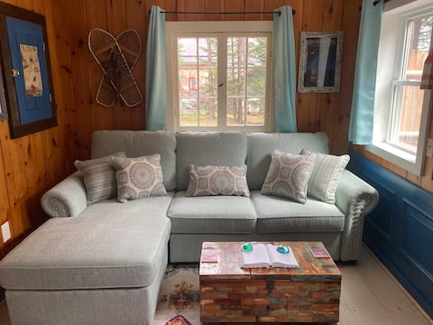 Top Airbnb: Poet's Cabin - Year-round Acadia A-Frame Getaway in Southwest Harbor