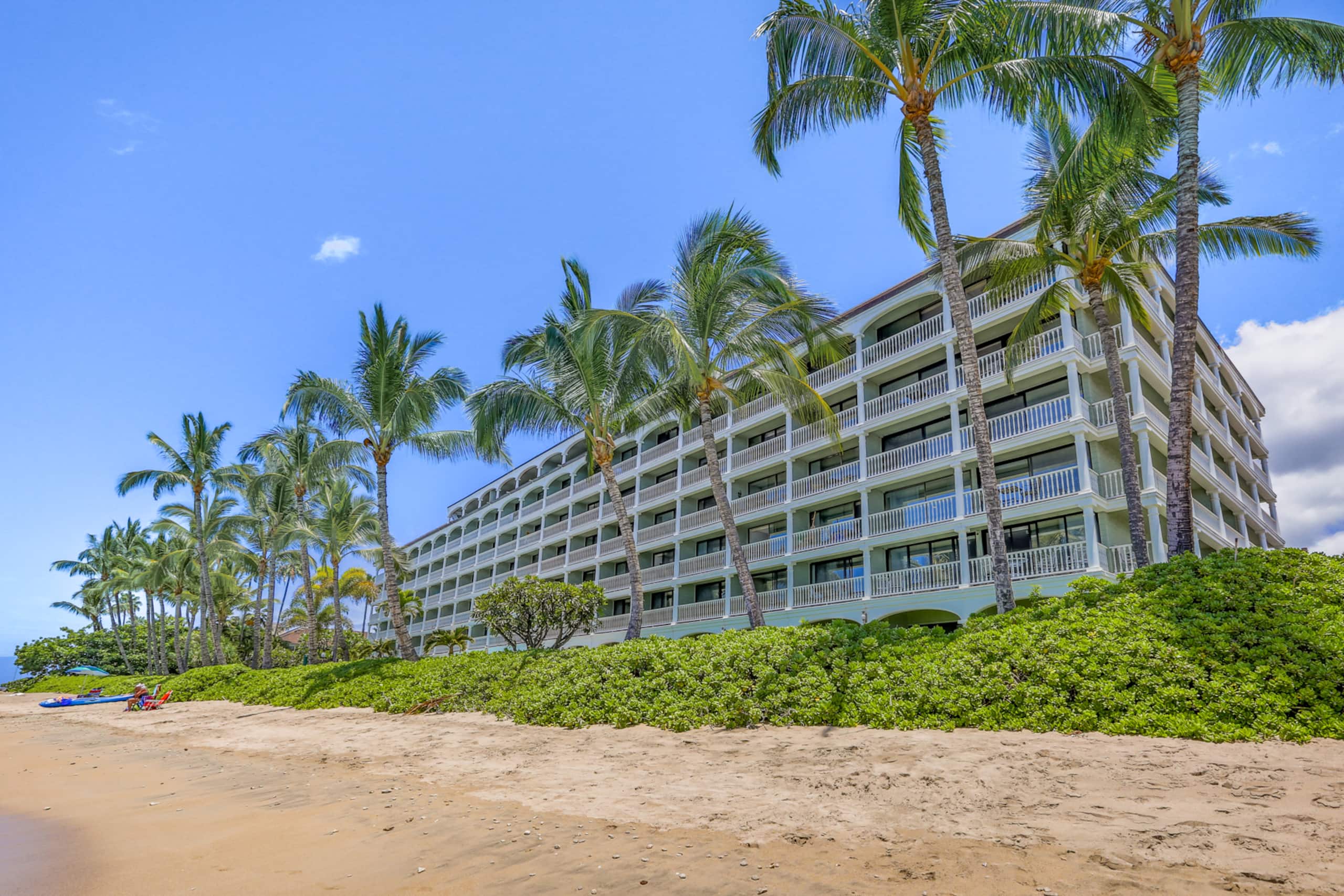 Condo in Lahaina · ★4.97 · 1 bedroom · 1 bed · 1 bath - Image 19