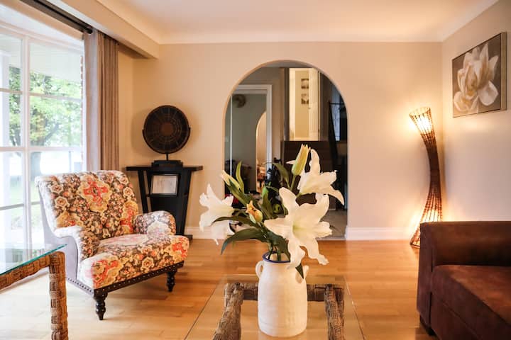 Corner House Spacious 3 Bedrooms Retreat In Notl - Niagara-on-the-Lake