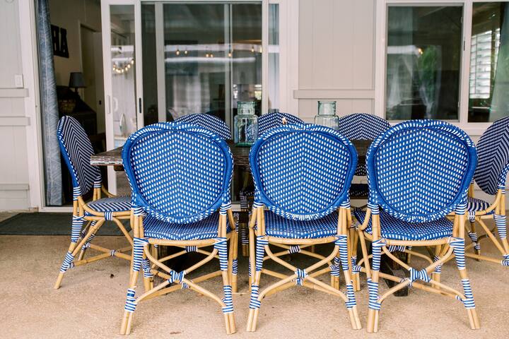 Large updated Kailua home, pool, AC, mins to beach gallery image 4