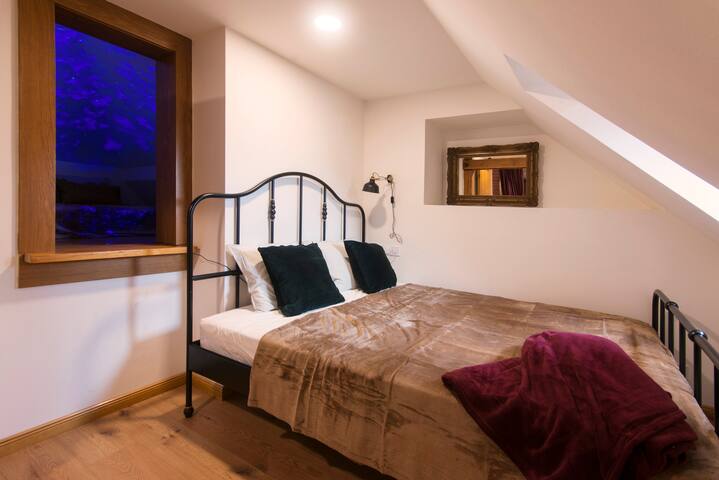 Billionaires Club 5BD |Sauna | heart of prague gallery image 5