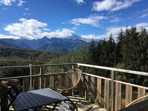 Cozy studio facing Mont Valier, in La Bernadole