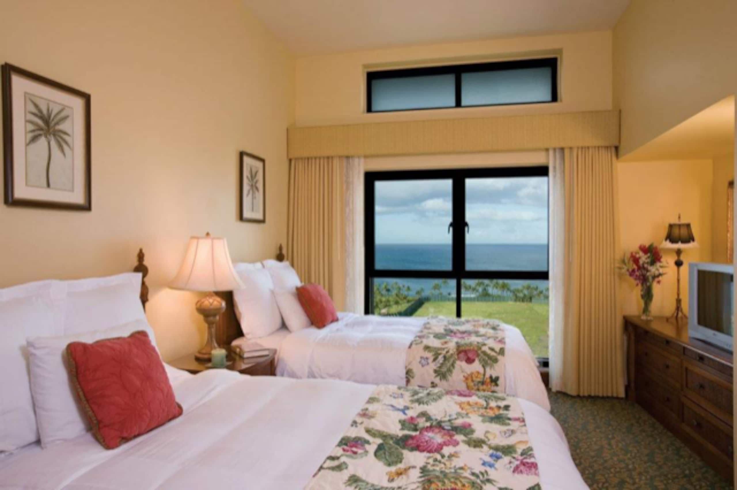 Resort in Kapolei · ★5.0 · 2 bedrooms · 4 beds · 2 private baths - Image 40