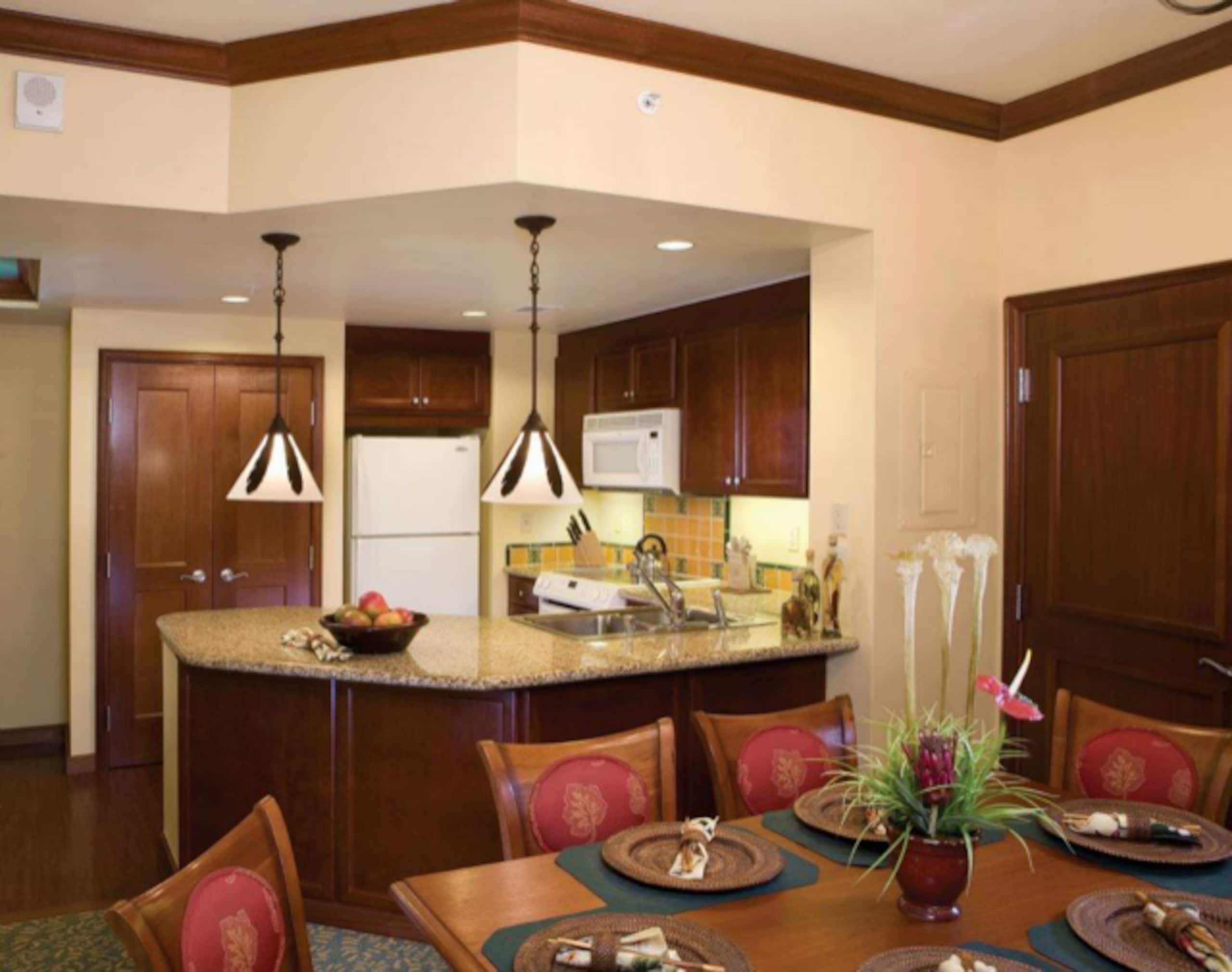 Resort in Kapolei · ★5.0 · 2 bedrooms · 4 beds · 2 private baths - Image 39