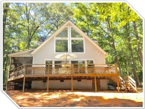 Kerr Lake Amazing Views, Private Dock, Quiet