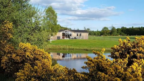 Luxury Lodge with steam room in Perth