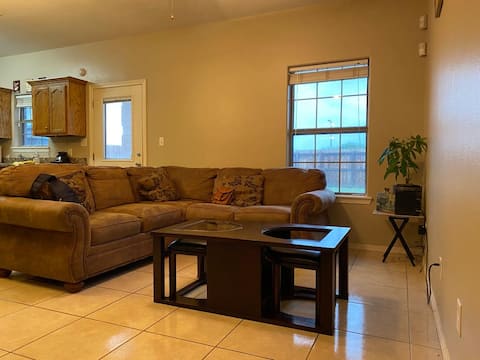 Lovely 2 bedroomCondoGatedCommunity two car garage