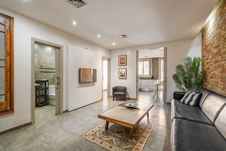 Increíble piso para 10 con 2 terrazas privadas gallery image 2