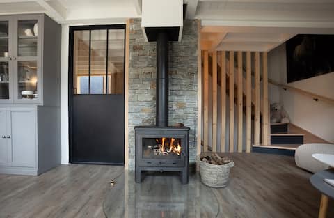 Top Airbnb: Charm chalet in Méribel exceptional view 1-8 p in Les Allues