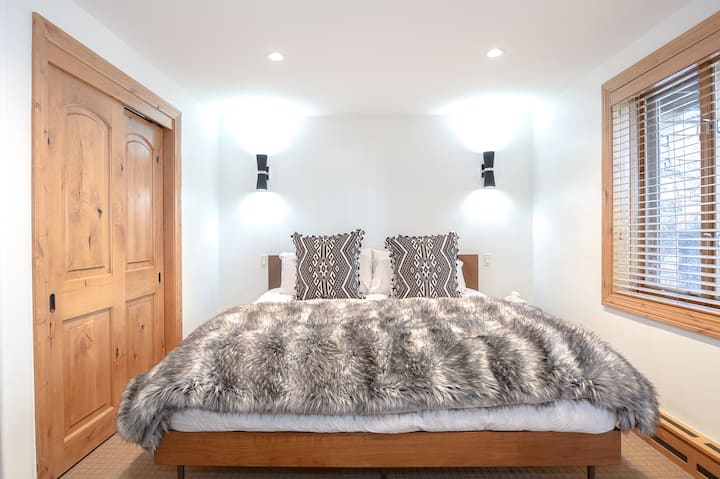 سرير كينج رقم2 للضيوف