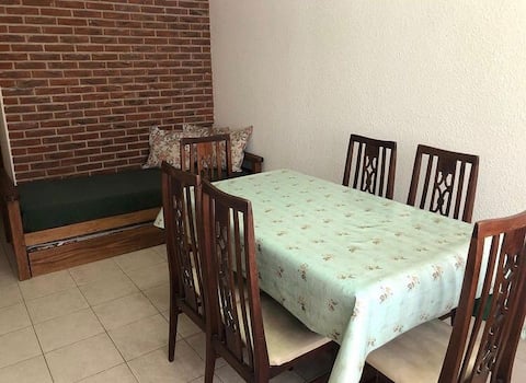 Anuncio de Airbnb popular: MARI MARI - Apartment for 4 people 2 blocks from the beach en Partido De Villa Gesell