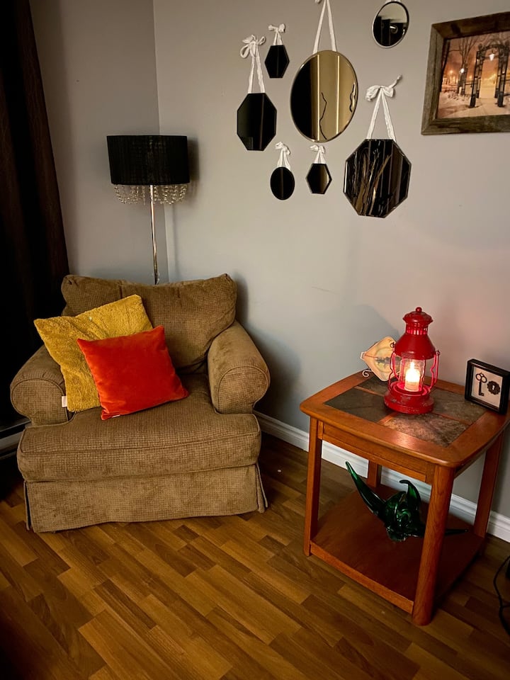 Centrally Located 3 Bedroom, 3 Bath Home, Parking. - Miramichi