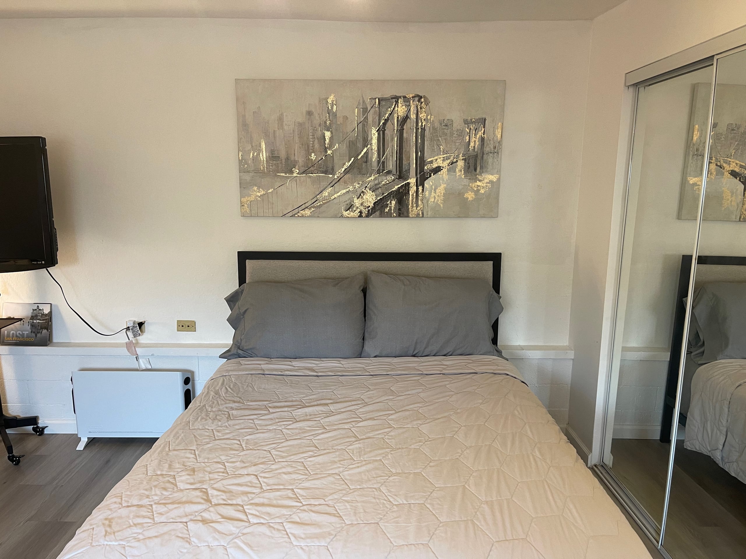 Guesthouse in San Francisco · ★4.88 · Studio · 2 beds · 1 bath - Image 8