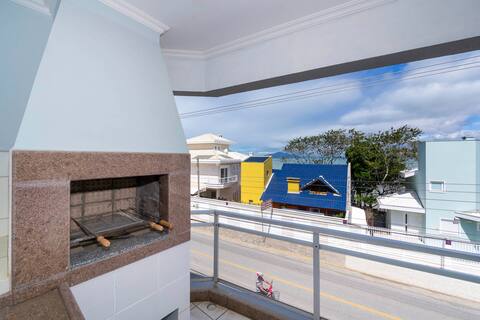 Apartment with Sea View 30m from the beach