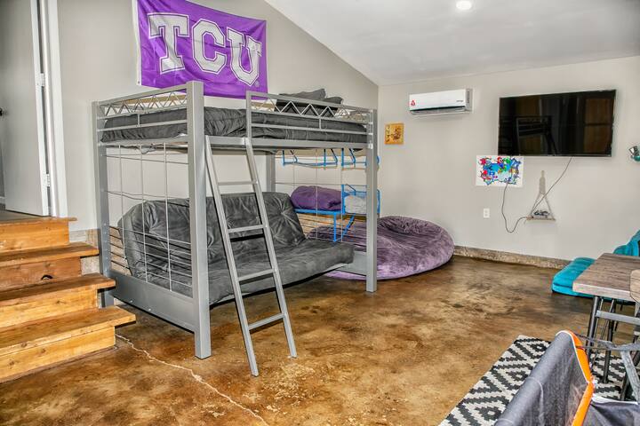 The TCU Game Day House w/Game Room/Hot Tub gallery image 2
