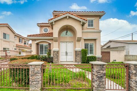 Convenient Located 4 Bedroom 3 Bath Home Near DTLA