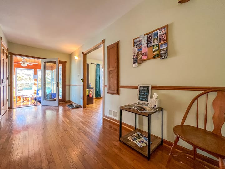 Charming Lake Geneva, Wisconsin 3br/2bath Home - Lake Geneva, WI