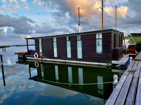 Houseboat in Loddin on the island of Usedom