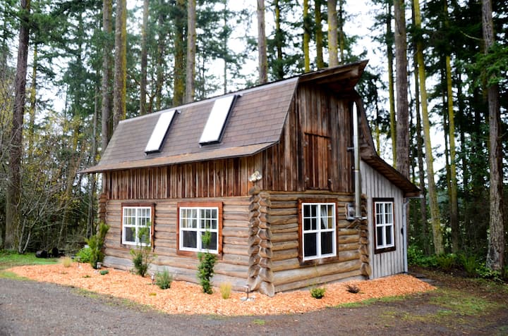 Quimper Cabin - Guesthouses for Rent in Port Townsend, Washington ...