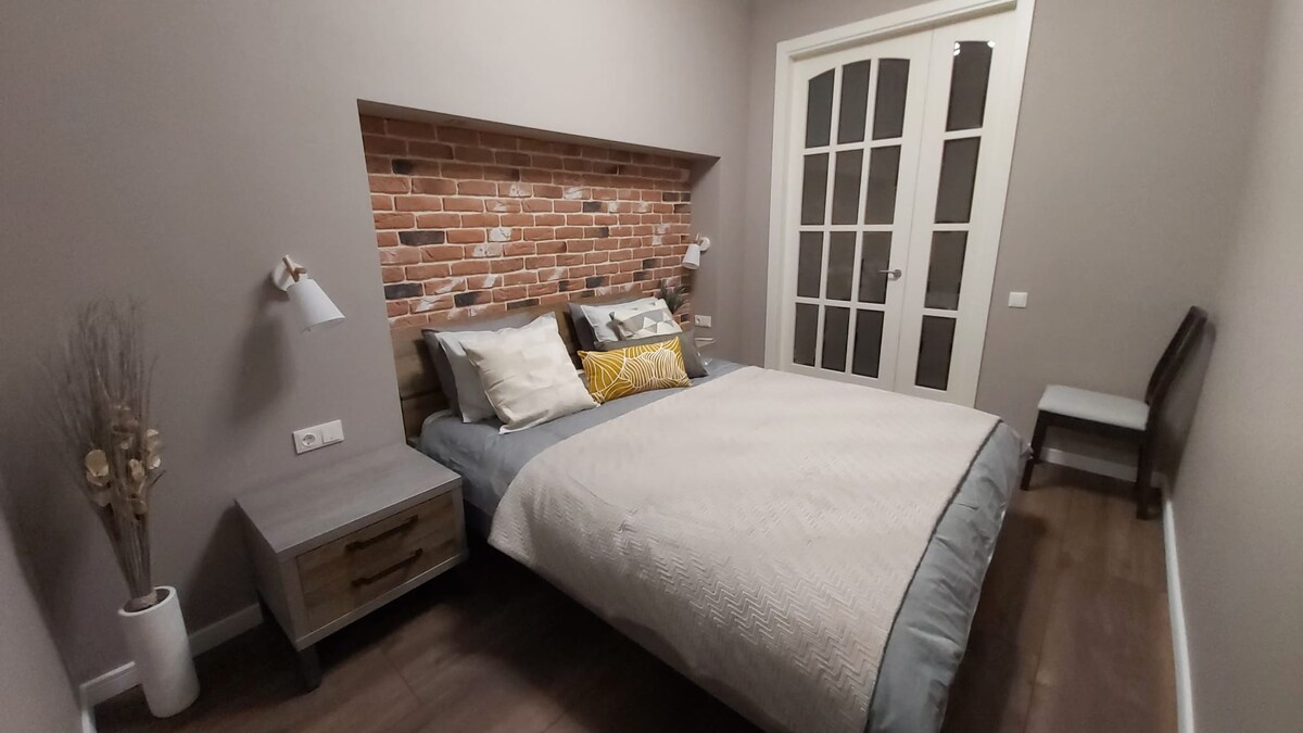 СПАЛНА СОБА