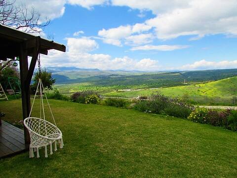 Villa in the Golan - between Hermon and the Sea of Galilee