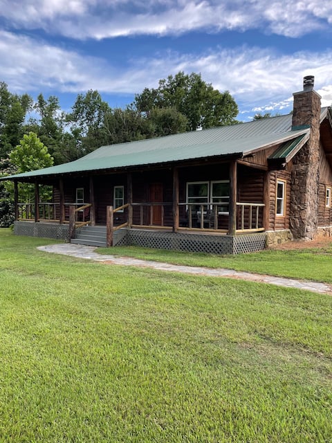 Arrowhead Acres Log Cabin