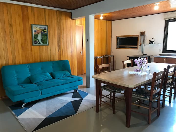 Casa Completa No Vale Dos Vinhedos (Parte Térrea) - Garibaldi
