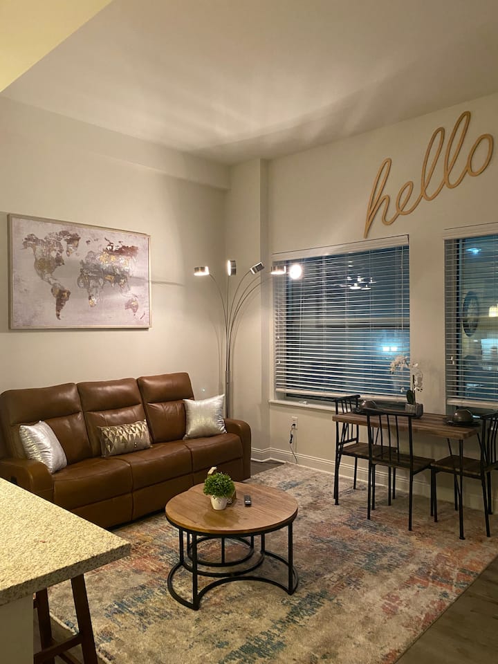 Top 27 Airbnb Vacation Rentals In Downtown Indianapolis, USA Trip101