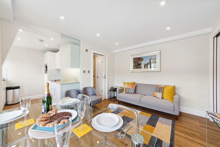 Two Bedroom Apartment 930 (547 SQ FT)