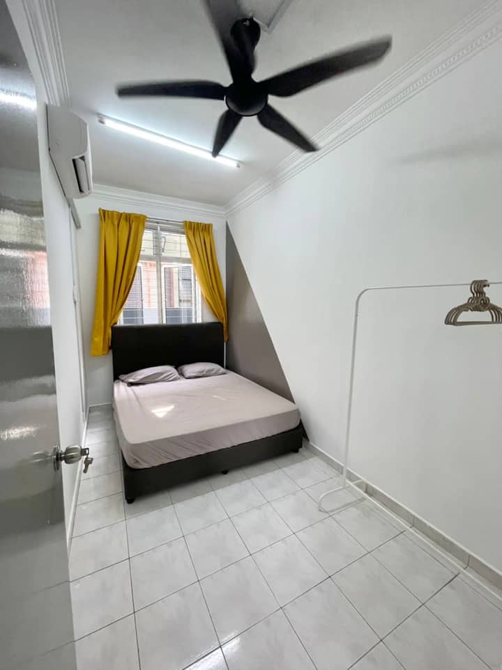 غرفة 1 في الطابق الأرضي
