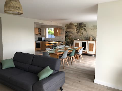Top performing Airbnb: House 150 meters from the sea in Plounéour Brignogan Plages