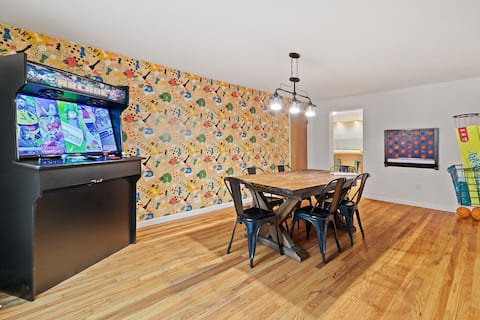 The Gameroom: 17,000 Video Games + Board Games