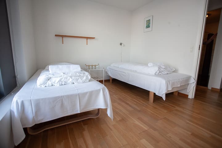 საძინებელი 1