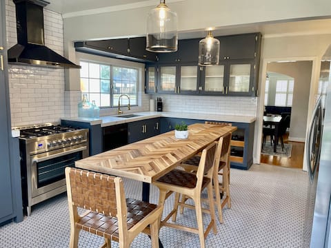 Gourmet Kitchen, Recently Renovated Craftsman