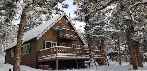 The Hideaway-Steps to WildBasin@RMNP:  5 star stay