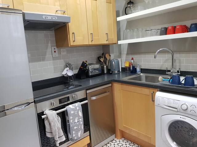 2bed Seven Dials gallery image 3