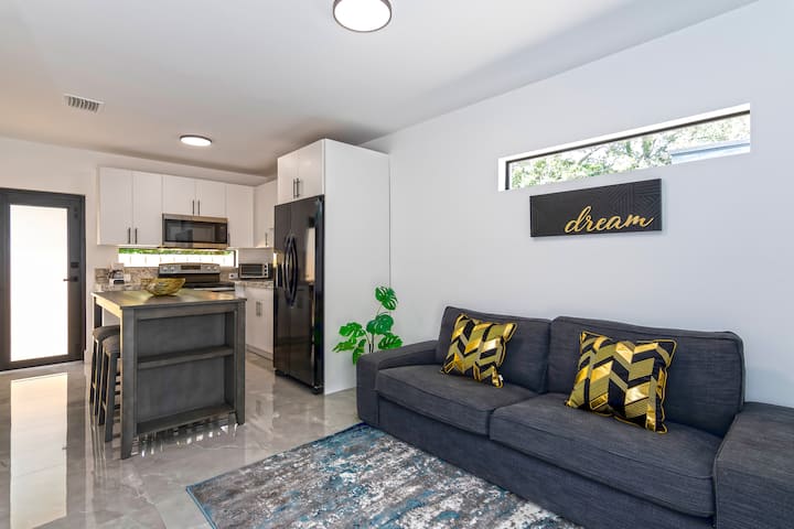 Lux Stay - Two Bedroom Apt B - Miami