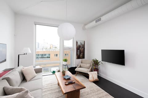 Flexhome Skywalk to Fiserv U2 Rooftop+Gym+Parking
