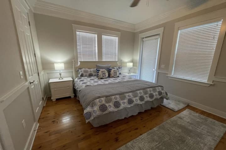 Dormitorio principal con cama King 