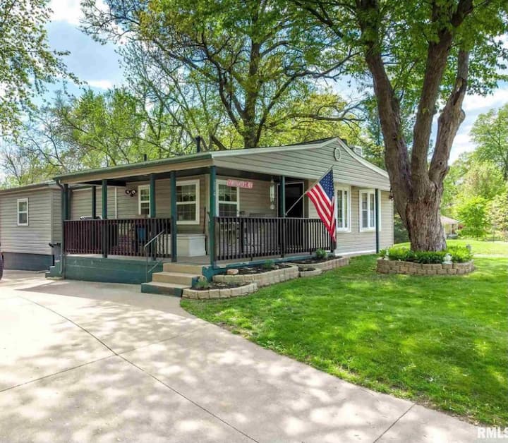 Geneseo Vacation Rentals & Homes Illinois, United States Airbnb