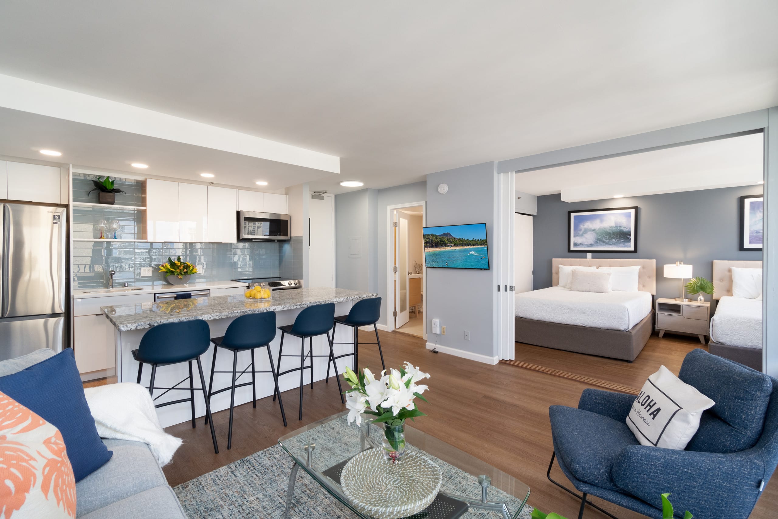 Condo in Honolulu · ★4.7 · 1 bedroom · 2 beds · 1 private bath - Image 4