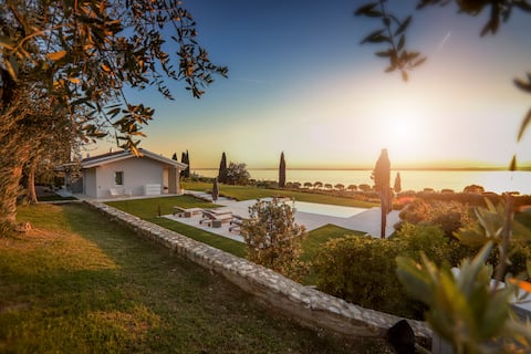 Villa with amazing view of Garda Lake